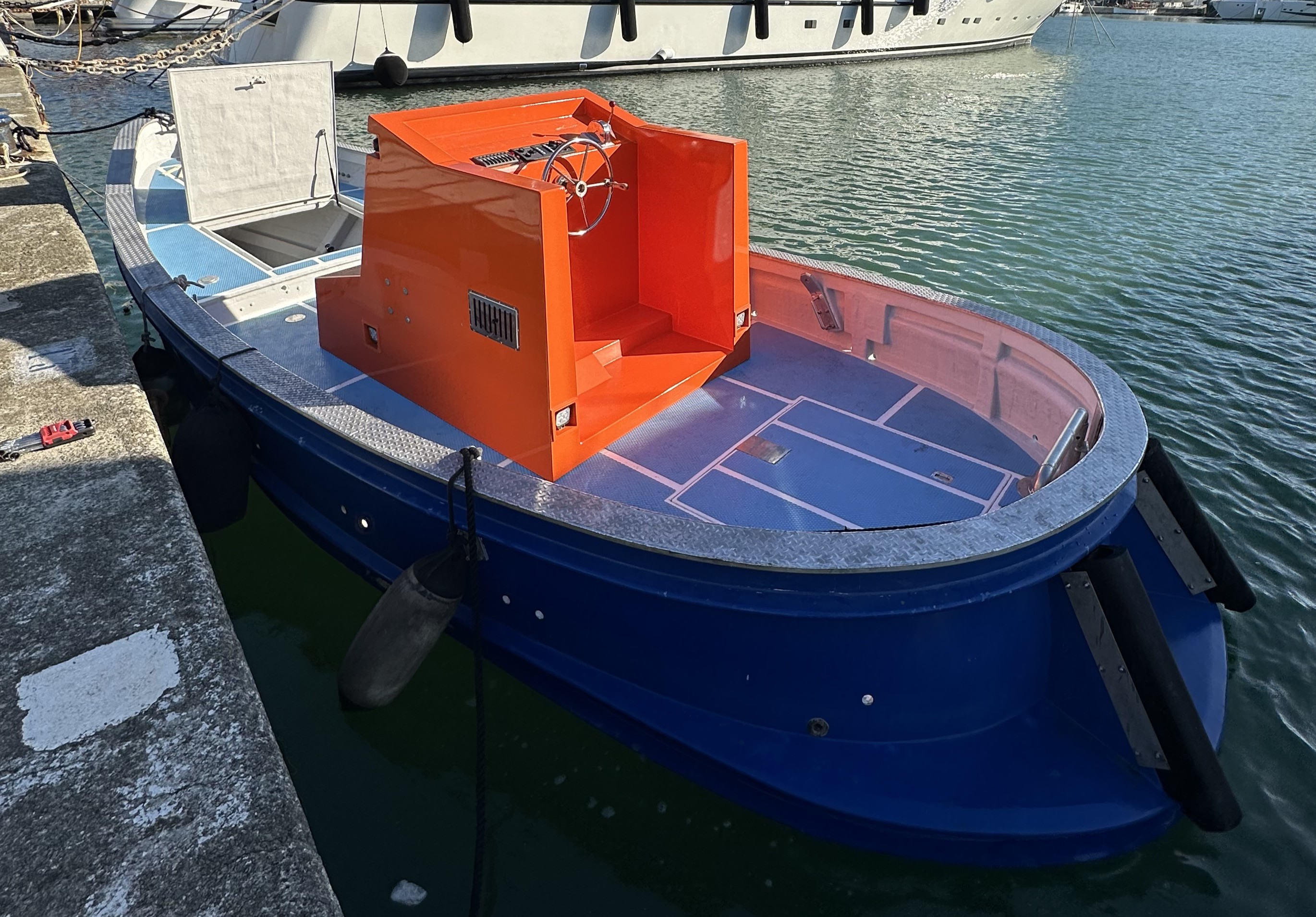 Sea Worker 26 Perotto
